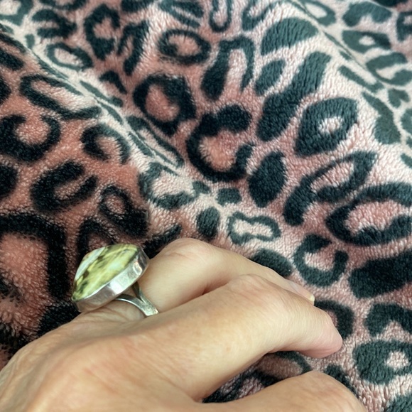 Shell & sterling silver ring - Picture 2 of 10